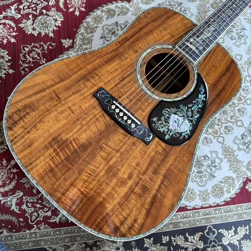 Tutte chitarre acustiche koa