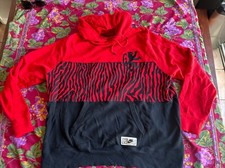 Felpa con cappuccio uomo