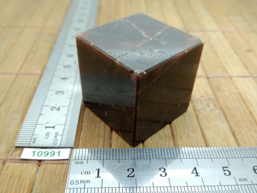 Cube grenat pierre - mm,