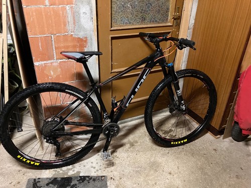 Mtb cube race one - -,