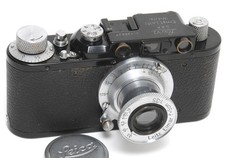 Leica II nera con mobili