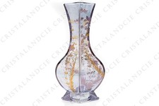 Vase aux fleurs émaillées