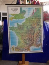  VINTAGE PULL DOWN SCHOOL MAP OF EASTERN France et Benelux