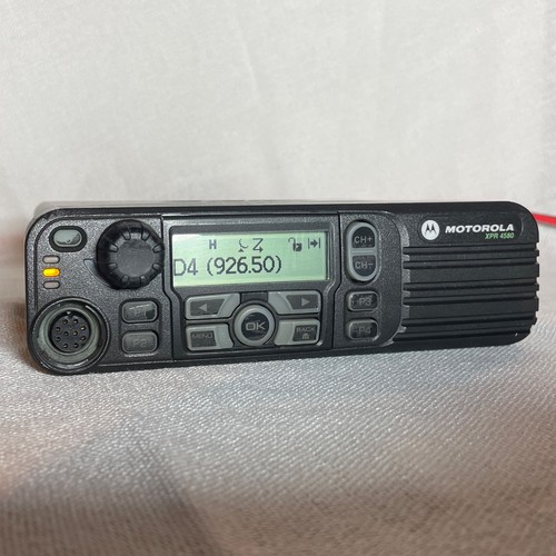 Motorola xpr4580 900mhz 33cm - motorola, 900mhz/33cm