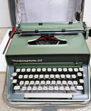 Macchina scrivere - da,