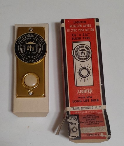 Trine gold medallion - trine,