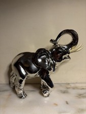 Elefante rivestito in lamina