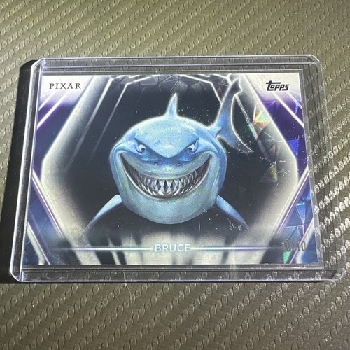 Topps neon 2026 disney pixar - topps,