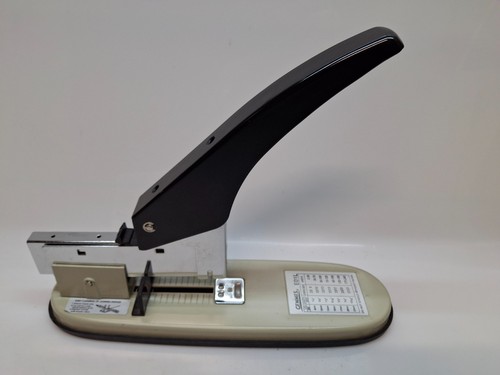 Cucitrice professionale - , a