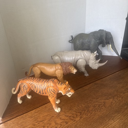 Action figure animali jumanji - action,