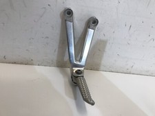 PEDANA POGGIAPIEDI POSTERIORE SINISTRA YAMAHA R1 2002-2003 / REAR LEFT FOOT  