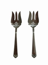 Tuttle Sterling Servizio