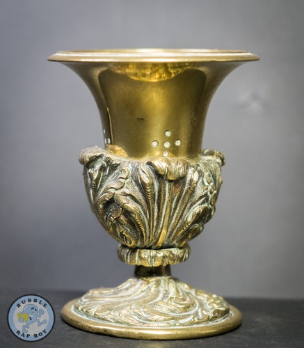Vaso rustico antico ottone