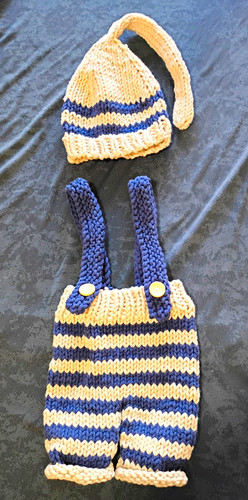 Pantaloni cappello bretelle - e,