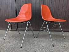 Sedia Charles Eames fibra di
