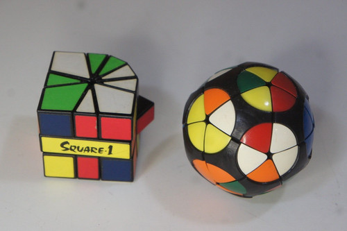 Square rubiks cube variant - square-1,