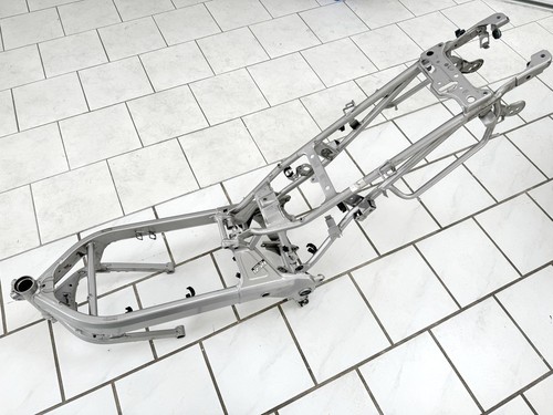 Honda ntv 650 rc33 revere - ntv,