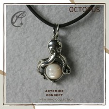 Pendente OCTOPUS  unisex in Argento 925% brunito con madreperla