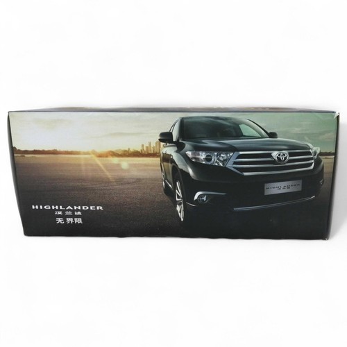 Minicar toyota highlander - 1/18,