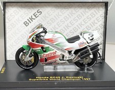 Honda RC45 J.Kocinski -