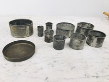 ANTICA SCATOLA CON SET DI 8 COPPAPASTA CUCINA ATTREZZI OLD KITCHEN EQUIPMENT