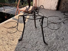 PORTAVASI TRIPODE VINTAGE SECONDA META' DEL SECOLO SCORSO IN FERRO BATTUTO