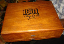 EMPTY WOODEN CIGAR BOX TREINTA