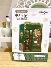 Diorama Book Nook Dollhouse
