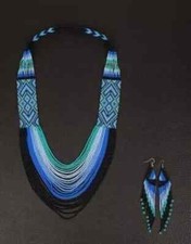 Bellissima collana fatta a