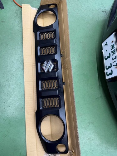 Suzuki jimny oem - front, grill