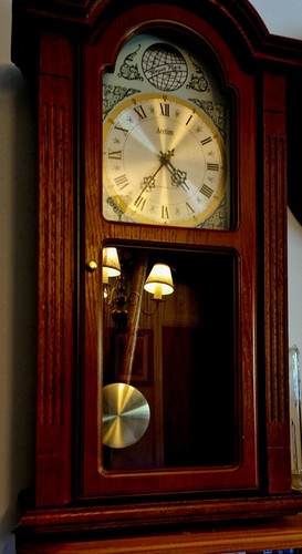 Vintage acctim tempus fugit - "tempus, fugit"