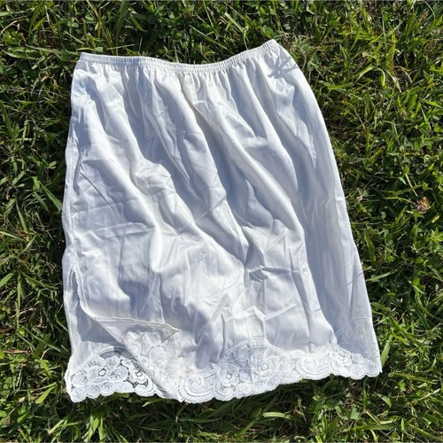 Vanity fair white tricot nylon - fair,