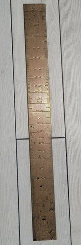 Misuratore livello fluido - di,