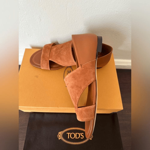 Tod sandalo piatto elegante - tod's,