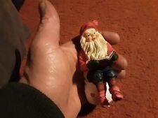 CURIOSO BABBO NATALE SUL VASINO IN RESINA ALTEZZA 11 CM OTTIMO STATO