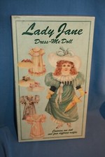 POUPEE CARTON AVEC DIFFERENTS