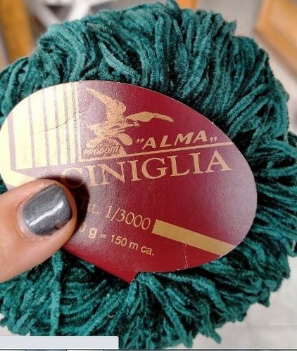 Stock gomitoli ciniglia da - ciniglia,