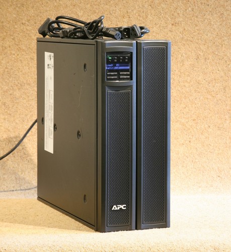 Ups tower apc - smx3000hv, con
