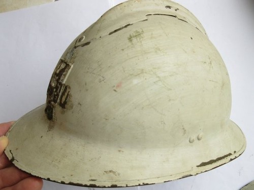 1944 casque adrian - adrian, repeint