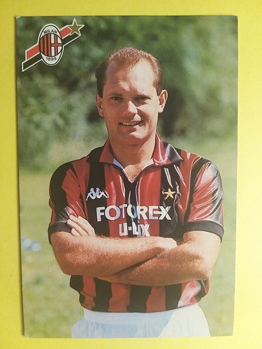 Milan sponsor mediolanum - milan.,
