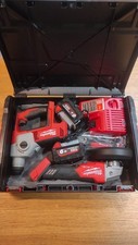 Milwaukee M18 FUEL Duo Kit Attrezzi Completo Di Batterie Caricabatterie Valigia 
