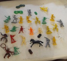 26 soldatini plastica