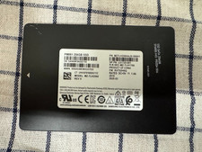 Samsung PM881 256GB Enterprise SSD Festplatte SATA III 6GB/s 2.5" MZ7LH256HAJD