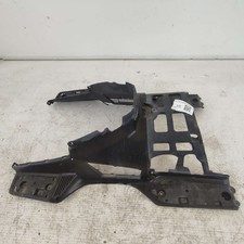 48121-10G Carena poggiapiedi