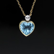 Ciondolo cuore diamante