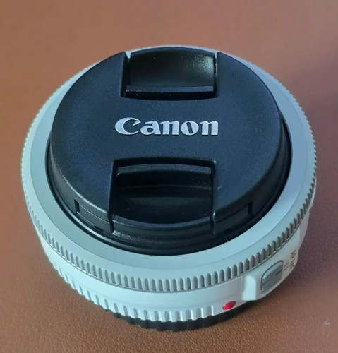 Canon 40mm stm pancake - ef, f2.8