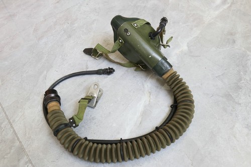 Maschera ossigeno volante - , in