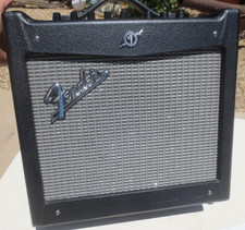 Amplificatore Effetti Fender