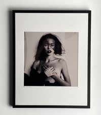 Foto certificata e numerata. Venduto con telaio