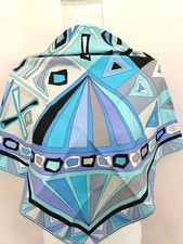 Emilio Pucci, foulard in seta vintage.